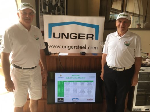 Larry Burke und Josef Unger bei Golfturnier der Dubai Irish Golf Society